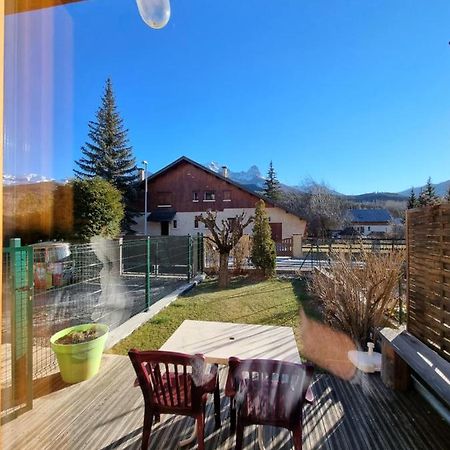 Maison + jardin vue sur les montagnes Barcelonnette Extérieur photo