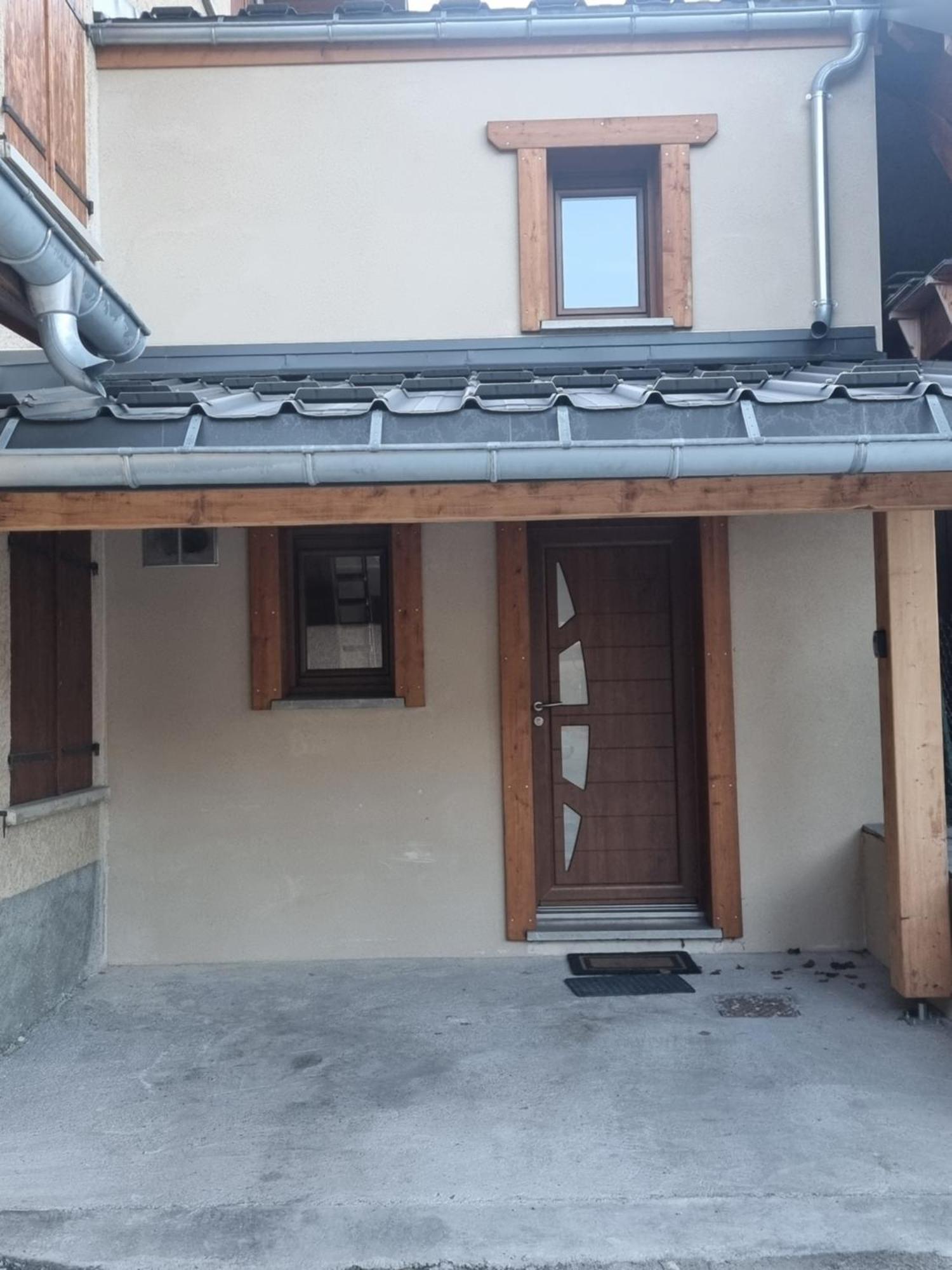 Maison + jardin vue sur les montagnes Barcelonnette Extérieur photo